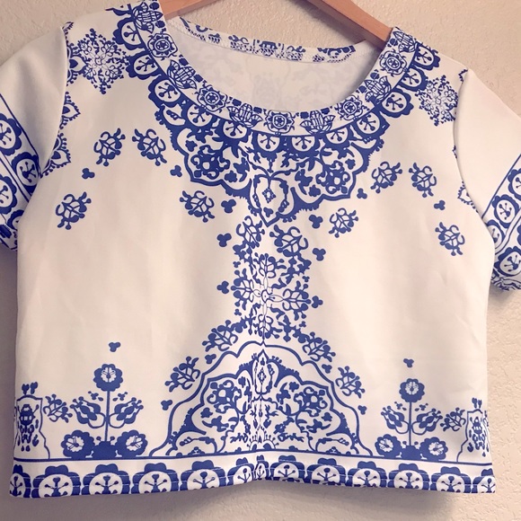 Two piece set - Picture 2 of 7